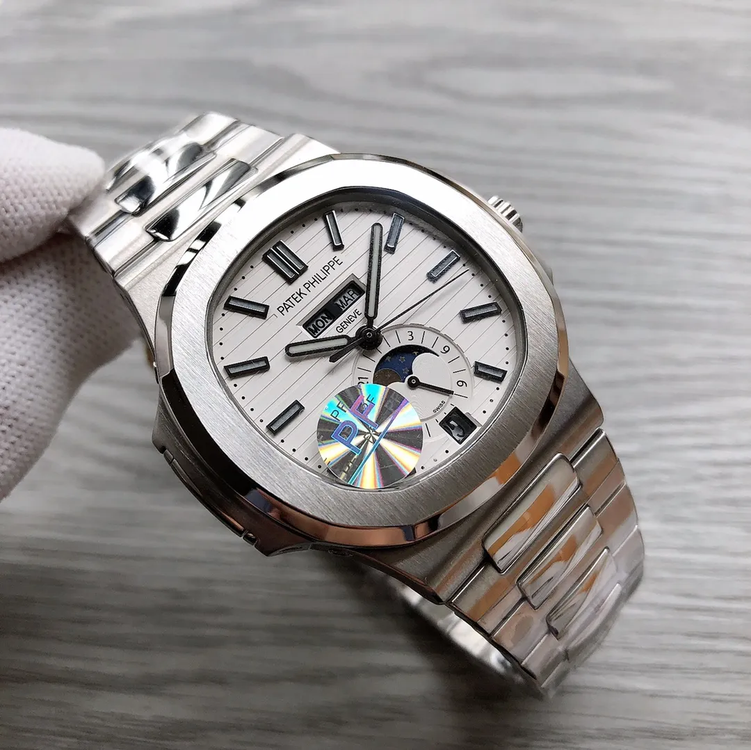 【Top Replica】💰6400! Patek Philippe -PATEK PHILPPE Sporty and elegant 5726/1A-010 🎮R40 Nautilus Annual Calendar Moon Phase Watch 5726 Series 1. PF factory disassembled the genuine watch and scanned the mold to open it The shell parts can be installed interchangeably with the genuine product. The structure of the watch case is the same as the genuine one. The holes on the shell are beveled. When the screws are turned in, they will move downwards to tighten the front cover. The three-layer waterproof ring screw-in crown makes the watch case super waterproof. 2. In the replica movement 3.0 era, the imported 9015 movement was used to modify the Cal. 324 S QA LU 24 H movement. There is no plywood on the movement. The movement is directly modified without increasing the thickness of the movement. The thickness of the entire watch is only 11mm (directly changing the movement requires ordering the movement in large quantities. The cost of ordering thousands at a time is huge. The non-market 2.0 plywood movement that sacrifices thickness can be compared) 🎮3. The steel band has good texture, can be bent flexibly, and is comfortable to wear. It does not have a deep bending range like some versions on the market. It cannot be worn on small wrists and the strap cannot be bent. The buckle is made of spring steel and has good elasticity. 4. Functions include three-hand time display, month and week calendar display, moon phase 24h display, the function is real and usable, the quick adjustment position of month and week is different from other versions on the market, and remains consistent with the original [PF] watch factory allows you to buy it at a fraction of the price! Enjoy the 95% authentic experience! 🎮Sanjie exquisitely recommends men’s Swiss fully automatic mechanical movement SJ carefully designed for you to take ultra-realistic photo shoots